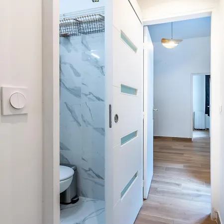 Appartement Metro Alexandre Dumas Paris Exterior photo
